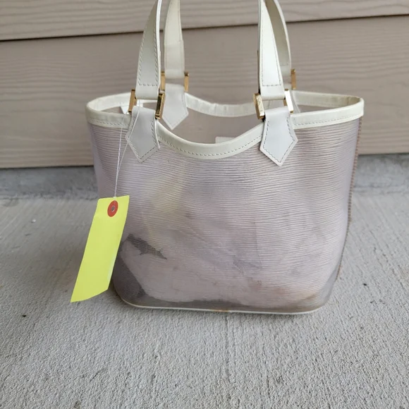 Elegant Louis Vuitton Women's Bag